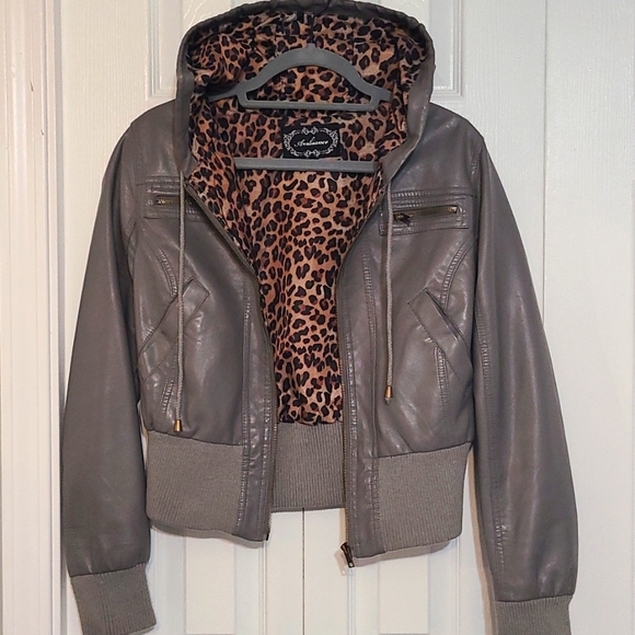 Street Jacket - Picture 1 of 2